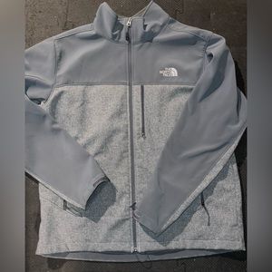 North face mens jacket. Size XL. Good condition! Bought for $140. Asking $50.
